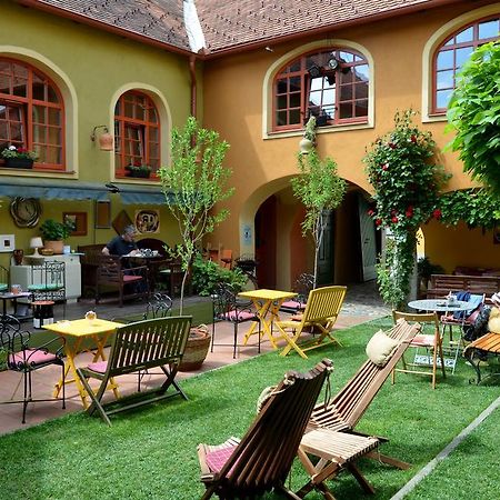 Muzikafe - Home Of Culture Ptuj Luaran gambar