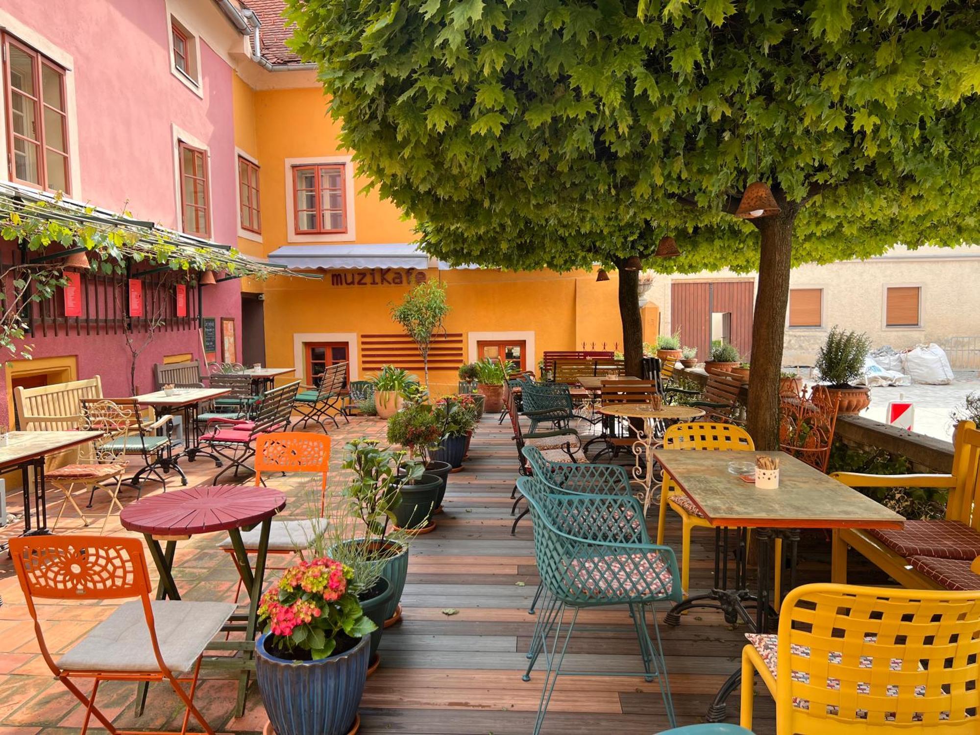 Muzikafe - Home Of Culture Ptuj Luaran gambar